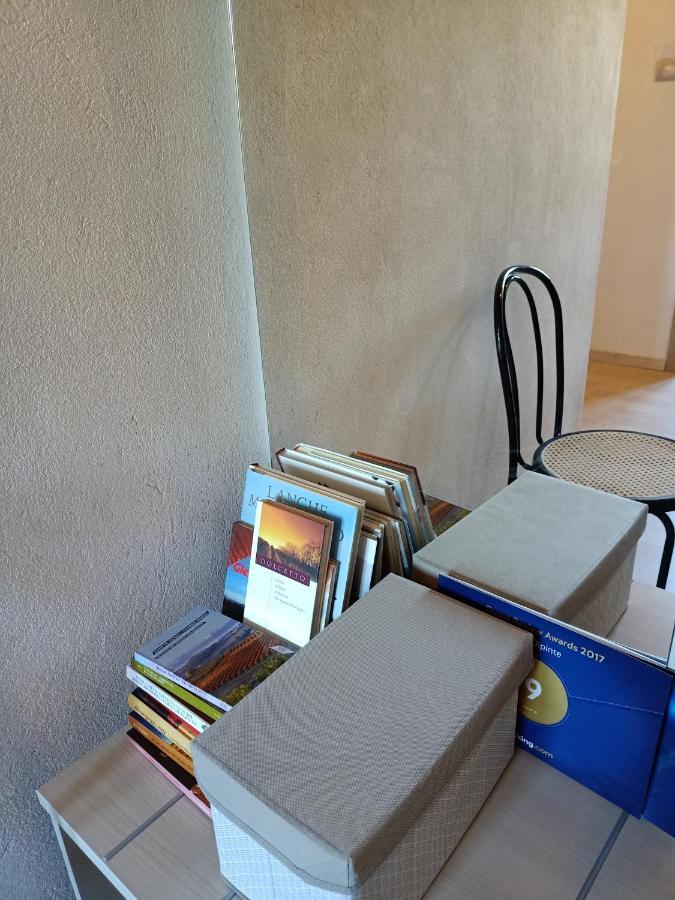 דירות נובלו Vite Dipinte 1 Bilocale In Langa מראה חיצוני תמונה